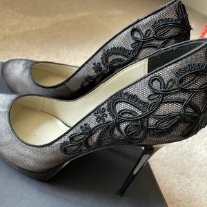 Karen Millen Black Lace detail heels sz40